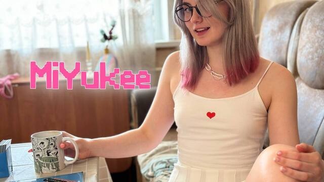Girlfriend Loses Board Game and Pays Up with Juicy Pussy and Sloppy Blowjob MiYukee